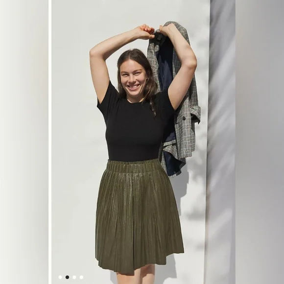 NWT: Anthropologie Ellene Faux Leather Skirt - Picture 2 of 3